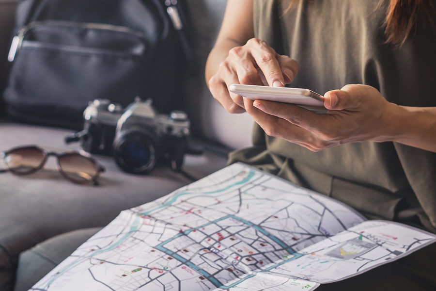 Przygotuj się na podróż: TOP aplikacje ułatwiające planowanie podróży