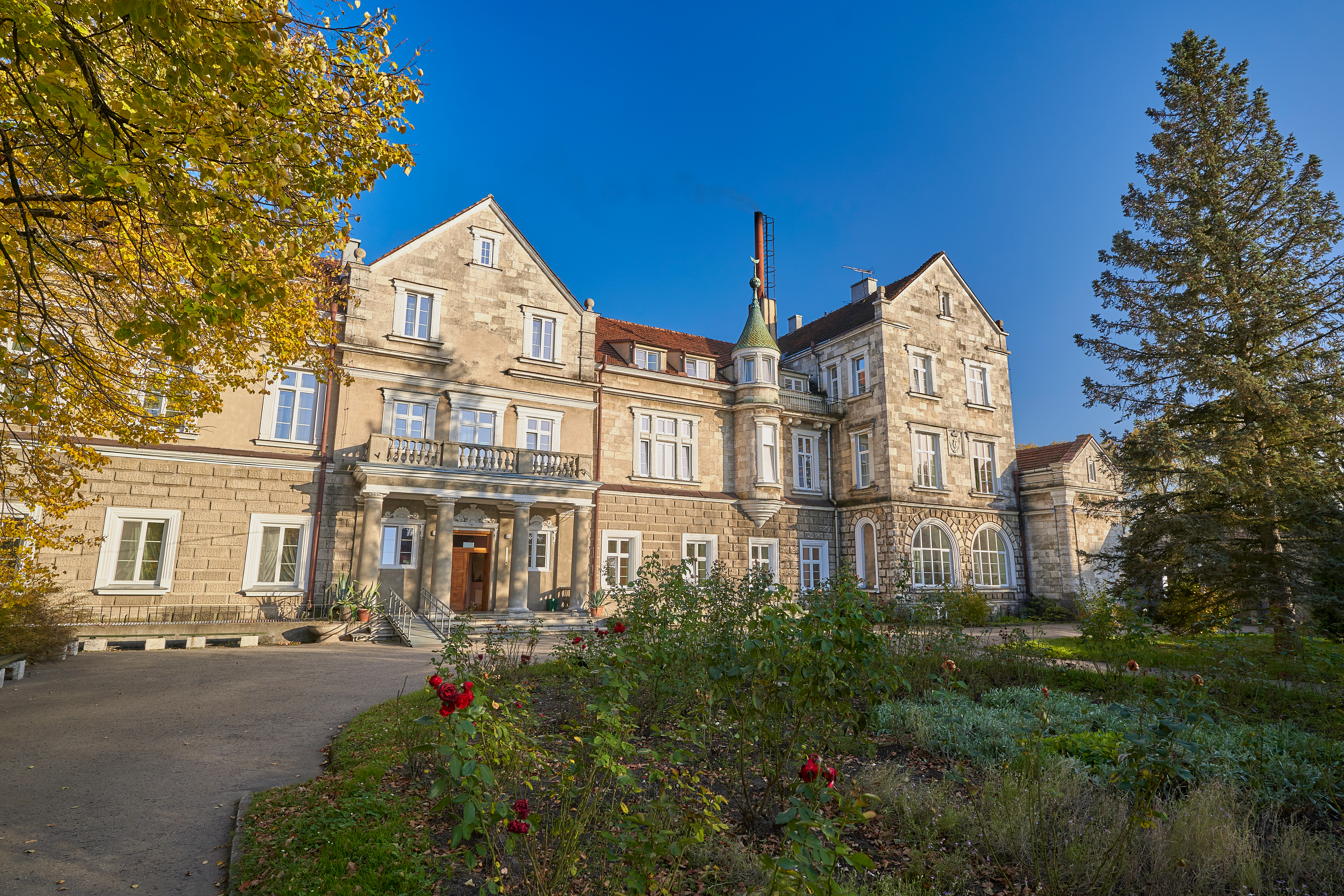 Gdzie uzdroić się w odporność na jesień? Polskie uzdrowiska z POLREGIO!