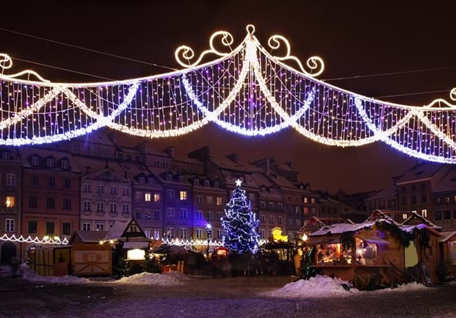 Odwiedź najpiękniejsze jarmarki bożonarodzeniowe w Polsce z POLREGIO