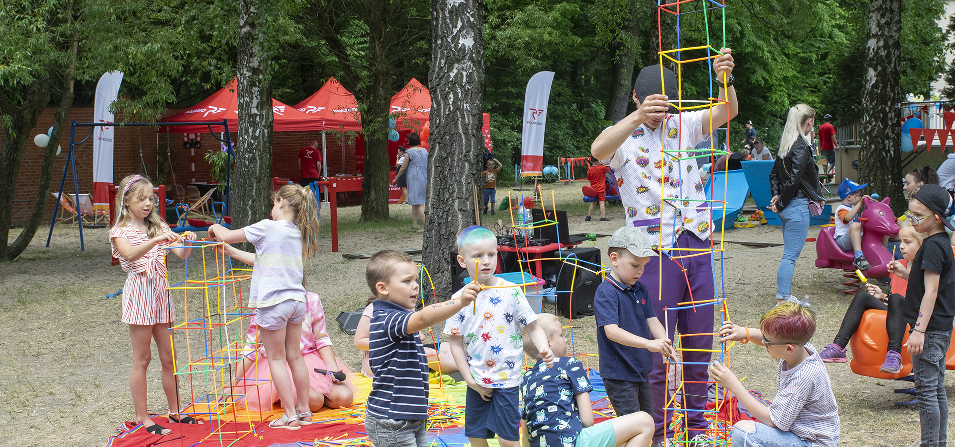  Wspólna zabawa w przedszkolu Marcinek