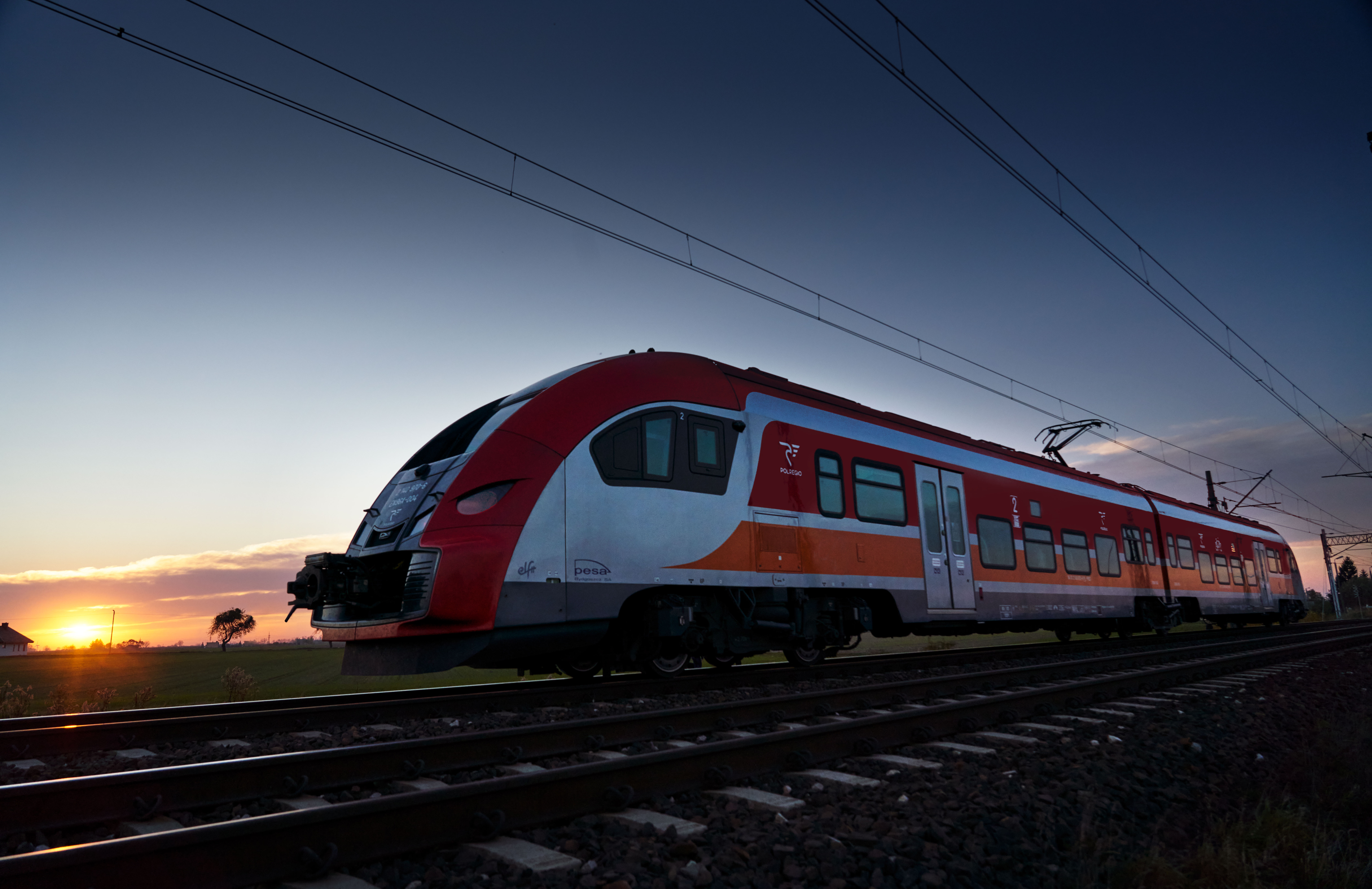 Święta i Nowy Rok z POLREGIO. Dodatkowe połączenia i tańsze podróże