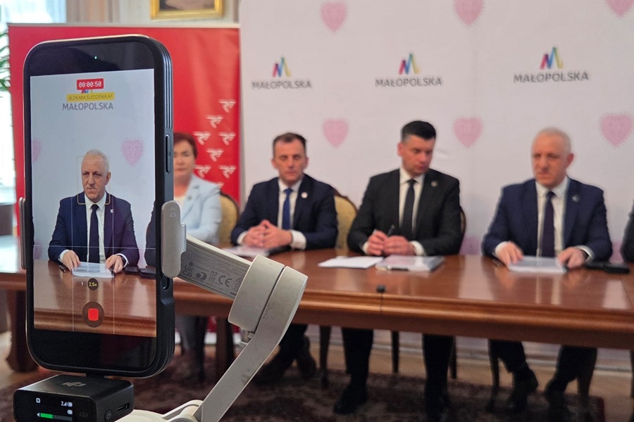 POLREGIO zostaje na małopolskich torach