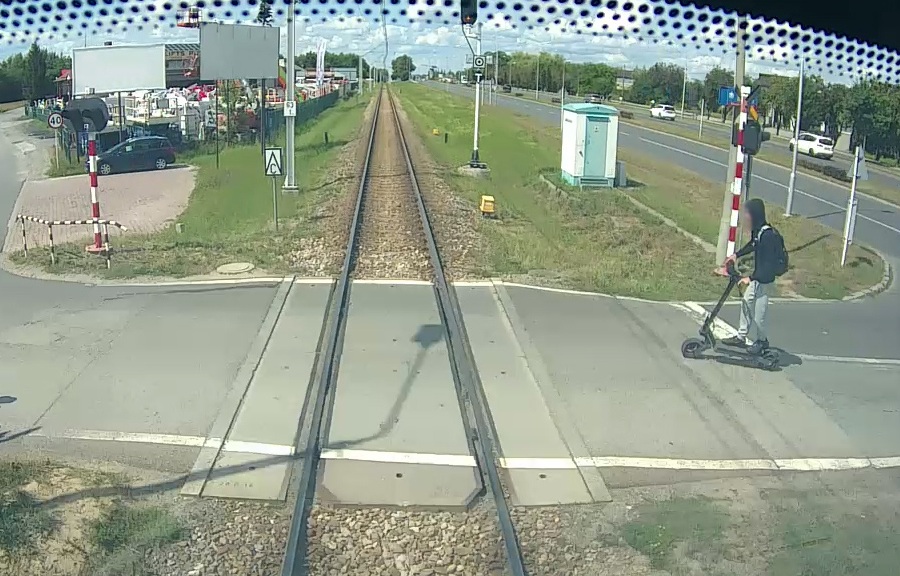 Nie ważne czym, ważne jak – przez przejazdy zawsze bezpiecznie