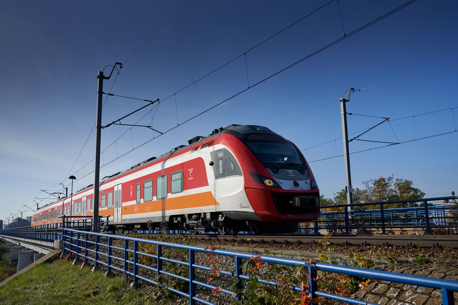 Kolejne pojazdy POLREGIO z systemem GSM-R
